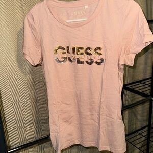 Guess pink tshirt nwot size M